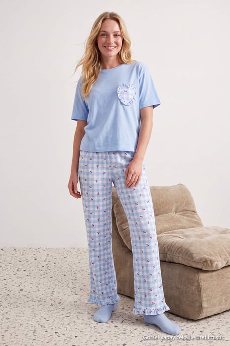 TRENDYOLMİLLA Damen 2er Pack Weiß Kariert Kurz Loungewear Regular Fit Pyjama- Sets - Image 3