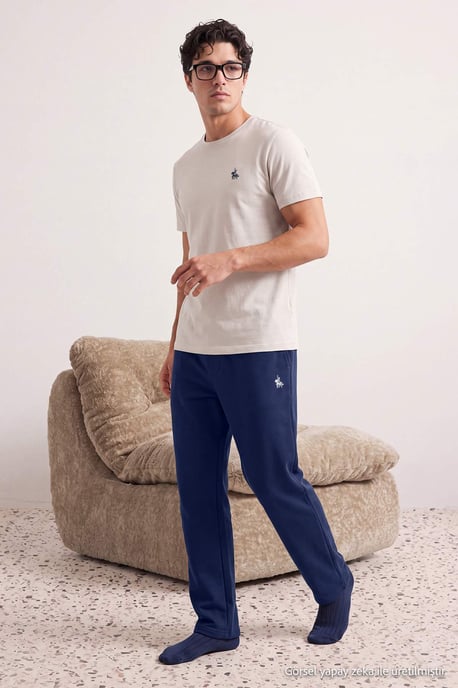 TRENDYOL MAN Herren Ecru Mit Slogan Lang, Regular Fit Pyjama- Sets - Image 2