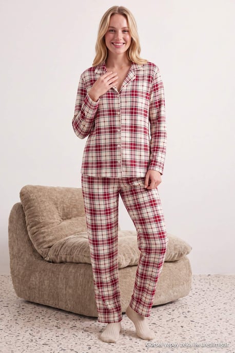 TRENDYOLMİLLA Damen 2er Pack Mehrfarbig Mit Grafikprint Lang, Regular Fit Pyjama- Sets - Image 2