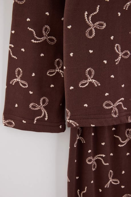 TRENDYOLMİLLA Damen 2er Pack Braun Mit Grafikprint Lang, Regular Fit Pyjama- Sets - Image 5