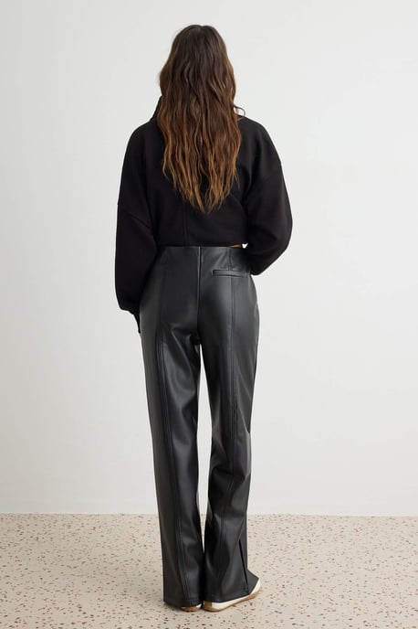 TRENDYOLMİLLA Damen Schwarz Einfarbig Ausgestellt Normale Taille Hosen - Image 3