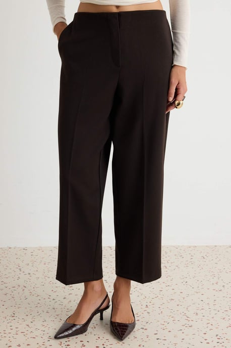 TRENDYOLMİLLA Damen Braun Einfarbig Cigarette-Hose Normale Taille Hosen - Image 1
