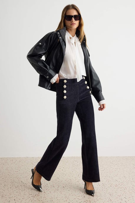 TRENDYOLMİLLA Damen Dunkelblau Einfarbig Gerade Normale Taille Hosen - Image 1