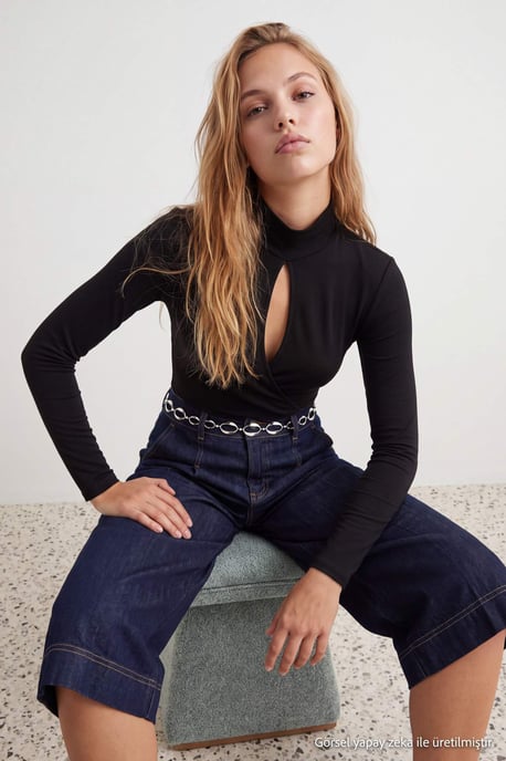 TRENDYOLMİLLA Damen Schwarz Einfarbig Lang, Tailliert Bodys - Image 6