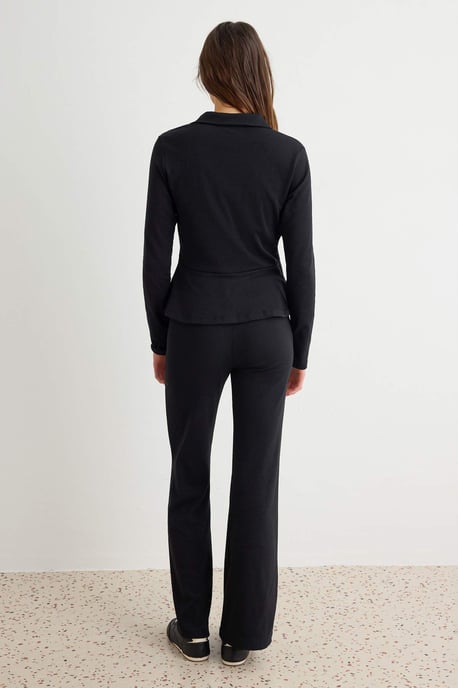 TRENDYOLMİLLA Damen Schwarz Einfarbig Lang Peplum Jogginganzug Sets - Image 3