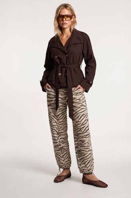 Trenchcoat - Image 4