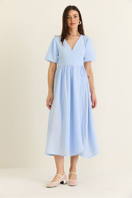 Strukturiertes V-Ausschnitt Midikleid mit Wickelverschluss - Image 2