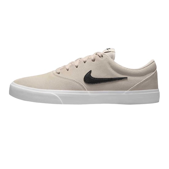 Nike - "Charge" Schuhe für Herren, Wildleder, Niedrig geschnitten (Weiß/Schwarz) - Image 2