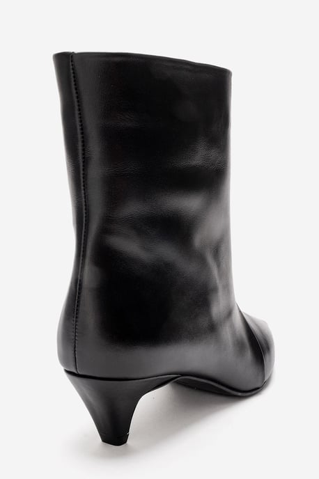 Amara Leder Kitten-Heel Stiefelette - Image 6