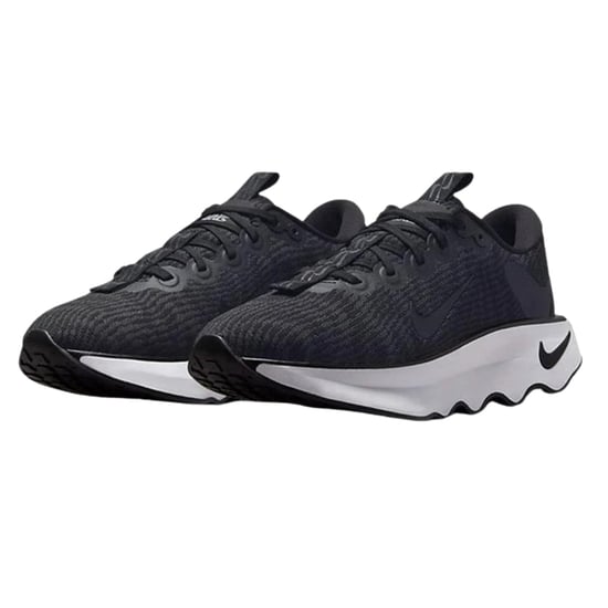 Nike Motiva Damen-sneaker In Schwarz Und Weiß - Image 3