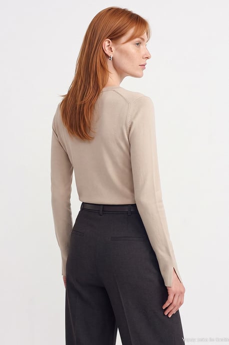 Damen V-Ausschnitt Strickpullover mit seitlichem Schlitz - Image 2