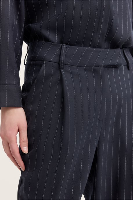 Bugatti Damen Bundfaltenhose mit Nadelstreifen und Stretch - Image 5