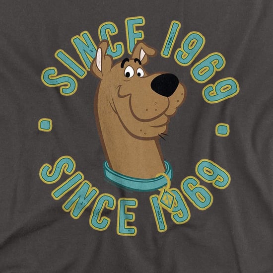 Scooby Doo - "Since 1969" T-Shirt für Herren/Damen Unisex (Holzkohle) - Image 3
