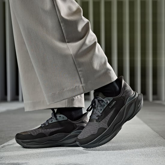 Clarks Pace. Black Sneakers - Image 2