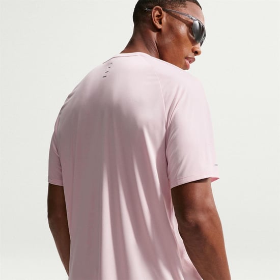 Nike - "Stride" T-Shirt für Herren (Hellrot) - Image 2