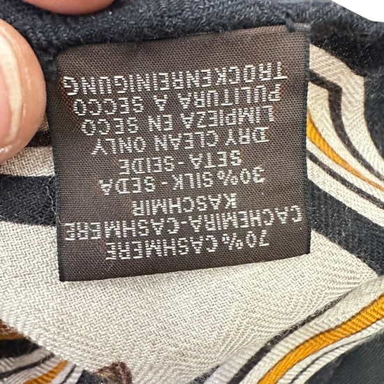 Hermès Schal mit Pferdeprint aus mehrfarbigem Kaschmir - Image 2
