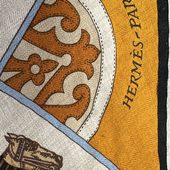 Hermès Schal mit Pferdeprint aus mehrfarbigem Kaschmir - Image 4