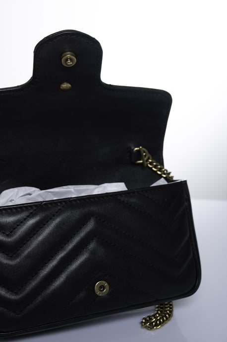 Gucci, Mini Marmont Tasche aus schwarzem Leder - Image 6