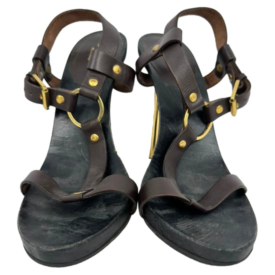 Gucci Kylie T-Strap-Sandalen mit Absatz aus braunem Leder - Image 2