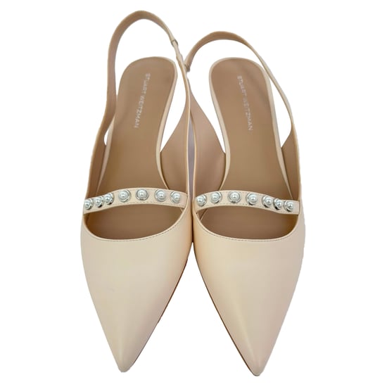 Stuart Weitzman Pumps aus beigefarbenem Leder mit Kristallverzierungen - Image 3