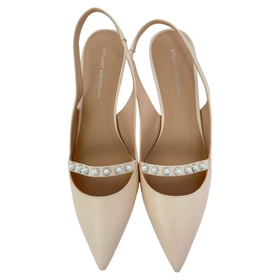 Stuart Weitzman Pumps aus beigefarbenem Leder mit Kristallverzierungen - Image 4