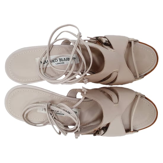 Manolo Blahnik Schnürsandalen aus grauem Leder - Image 5