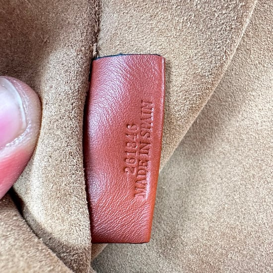 Loewe Gate Bucket Bag aus Kamelleder - Image 6