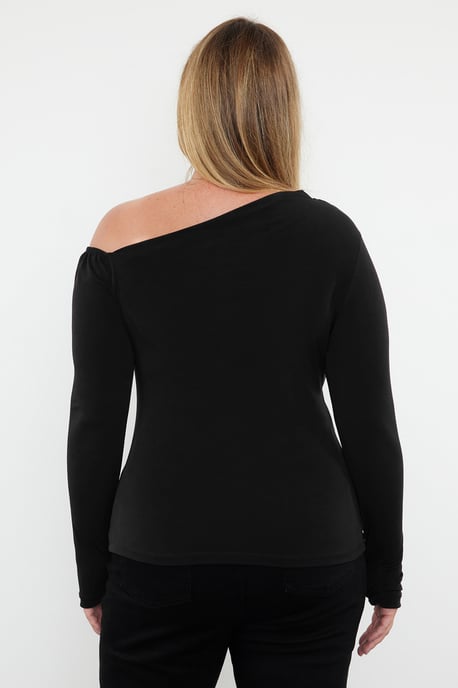 Trendyol Curve Damen Schwarz Einfarbig Lang Tailliert Große Größen Blusen - Image 4