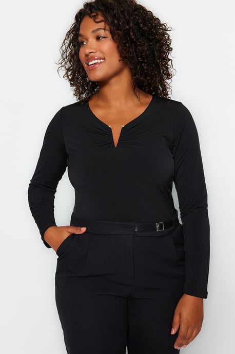 Trendyol Curve Damen Schwarz Einfarbig Lang Tailliert Große Größen Blusen - Image 3