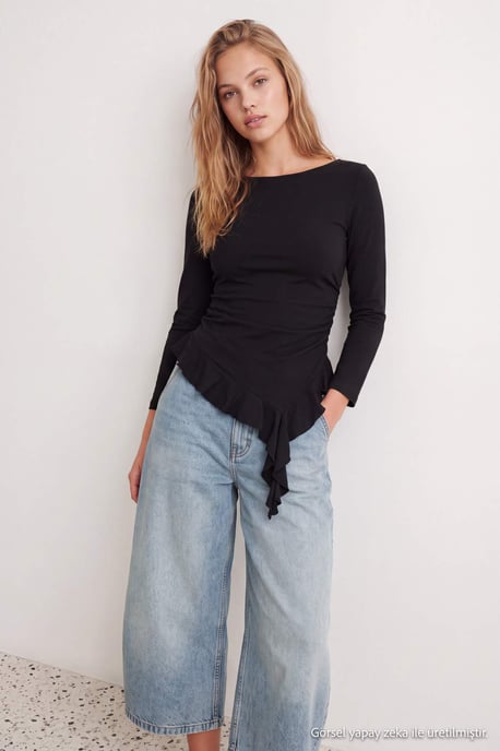 TRENDYOLMİLLA Damen Schwarz Einfarbig Lang Tailliert Blusen - Image 1