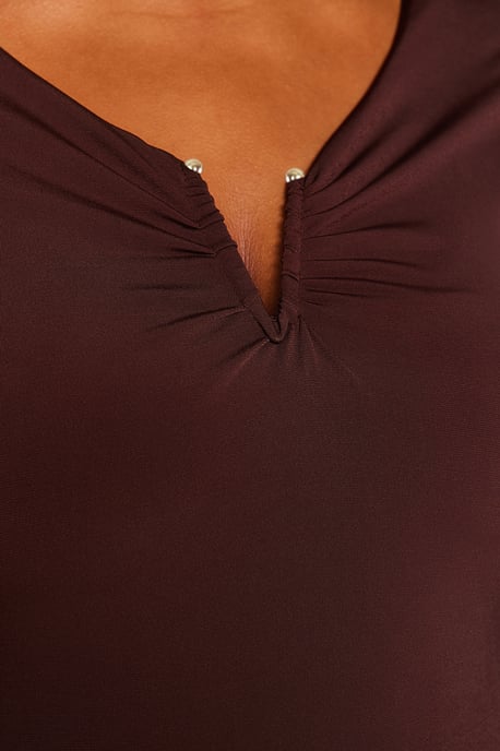 Trendyol Curve Damen Braun Einfarbig Lang Tailliert Große Größen Blusen - Image 4