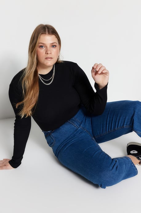 Trendyol Curve Damen Schwarz Einfarbig Lang Tailliert Große Größen Blusen - Image 6