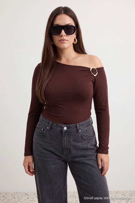 Trendyol Curve Damen Braun Einfarbig Lang Tailliert Große Größen Blusen - Image 6