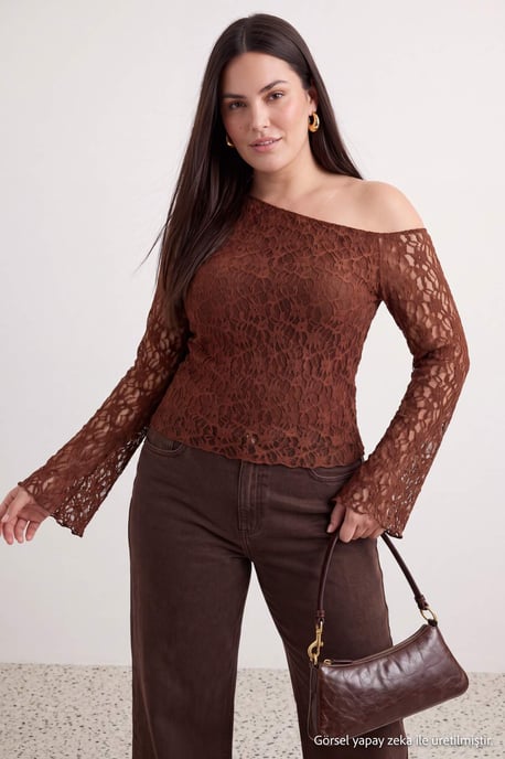 Trendyol Curve Damen Braun Einfarbig Lang Tailliert Große Größen Blusen - Image 1