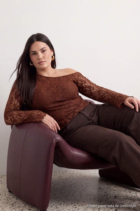 Trendyol Curve Damen Braun Einfarbig Lang Tailliert Große Größen Blusen - Image 2