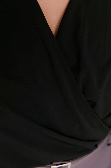 Trendyol Curve Damen Schwarz Einfarbig Lang Regular Fit Große Größen Blusen - Image 3