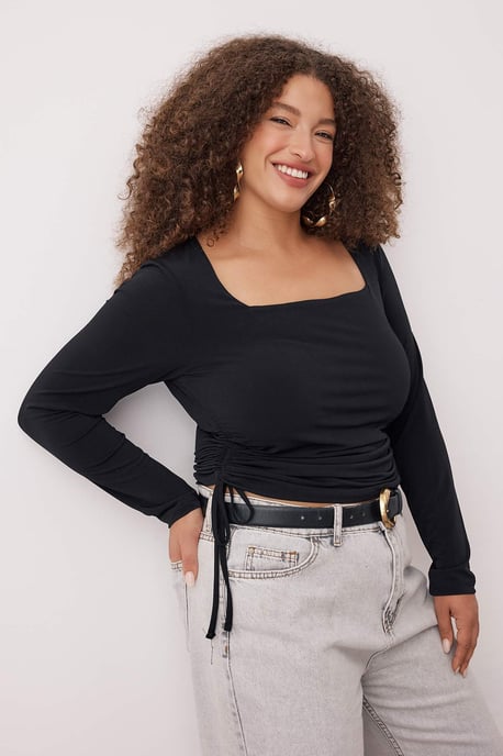 Trendyol Curve Damen Schwarz Einfarbig Lang Tailliert Große Größen Blusen - Image 1