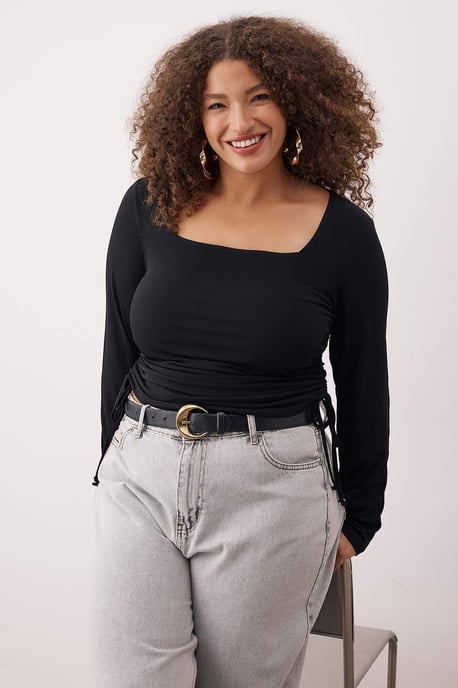 Trendyol Curve Damen Schwarz Einfarbig Lang Tailliert Große Größen Blusen - Image 6