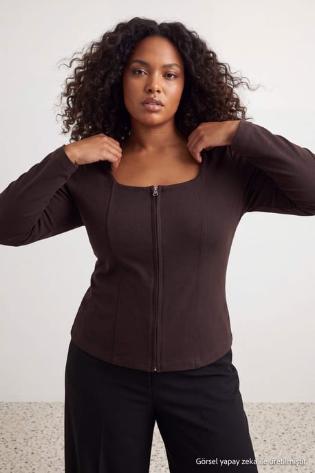 Trendyol Curve Damen Braun Einfarbig Lang Tailliert Große Größen Blusen - Image 6