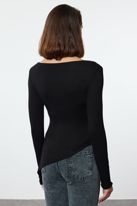 TRENDYOLMİLLA Damen Schwarz Einfarbig Lang Tailliert Blusen - Image 4