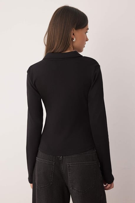 TRENDYOLMİLLA Damen Schwarz Einfarbig Lang Tailliert Blusen - Image 3