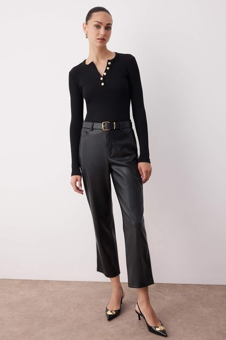 TRENDYOLMİLLA Damen Schwarz Einfarbig Lang Tailliert Blusen - Image 4