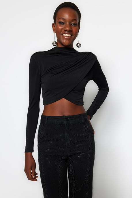 TRENDYOLMİLLA Damen Schwarz Einfarbig Lang Tailliert Blusen - Image 2