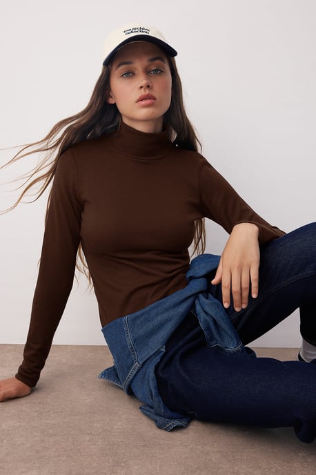 TRENDYOLMİLLA Damen Braun Einfarbig Lang Tailliert Blusen - Image 6