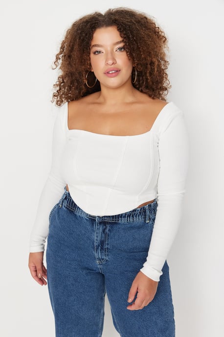 Trendyol Curve Damen Ecru Einfarbig Lang Tailliert Große Größen Blusen - Image 6