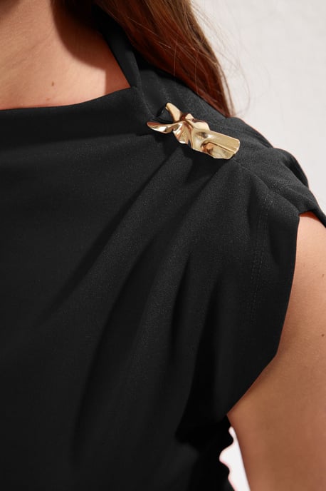 TRENDYOLMİLLA Damen Schwarz Einfarbig Ärmellos Tailliert Blusen - Image 3