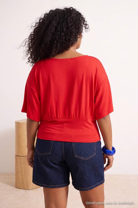 Trendyol Curve Damen Rot Gestreift Kurz Regular Fit Große Größen Blusen - Image 3