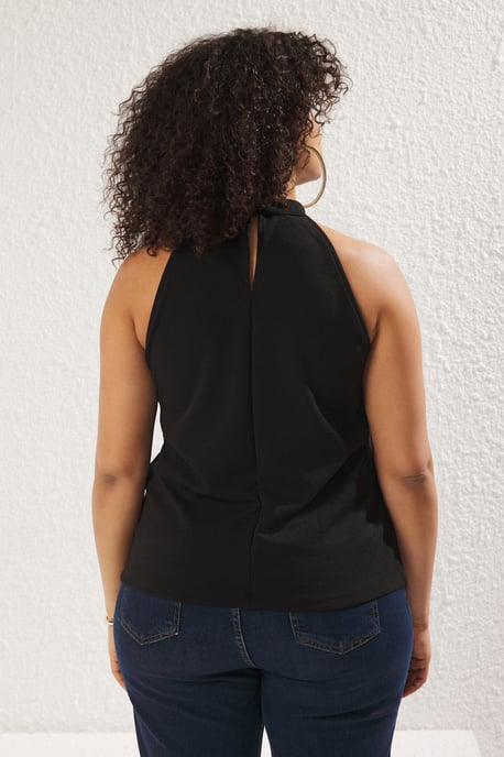 Trendyol Curve Damen Schwarz Einfarbig Ärmellos Tailliert Große Größen Blusen - Image 4