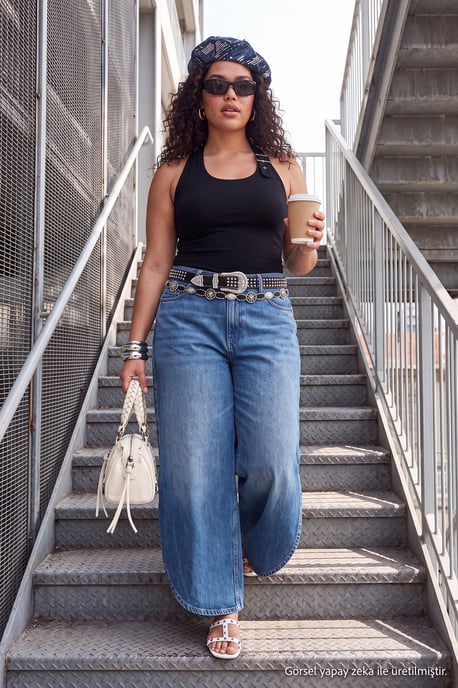 Trendyol Curve Damen Schwarz Einfarbig Ärmellos Tailliert Große Größen Blusen - Image 2