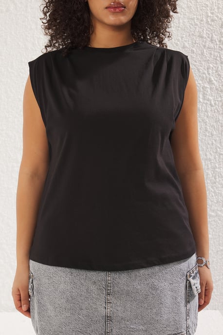 Trendyol Curve Damen Schwarz Einfarbig Ärmellos Regular Fit Große Größen Blusen - Image 2